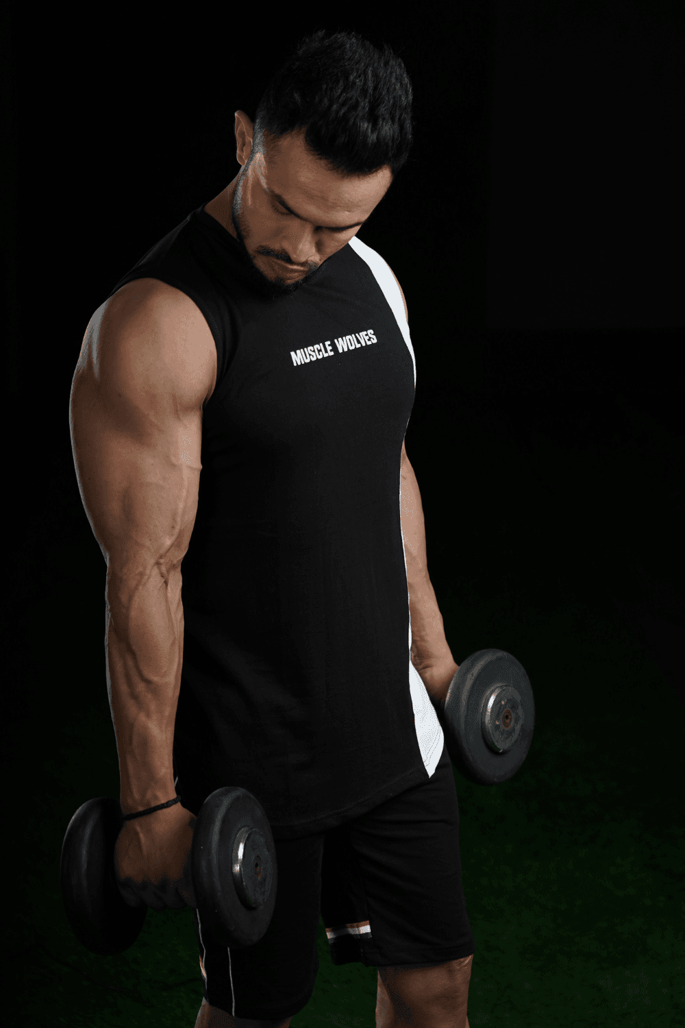 Alternative view of Signature Double Tone Tank