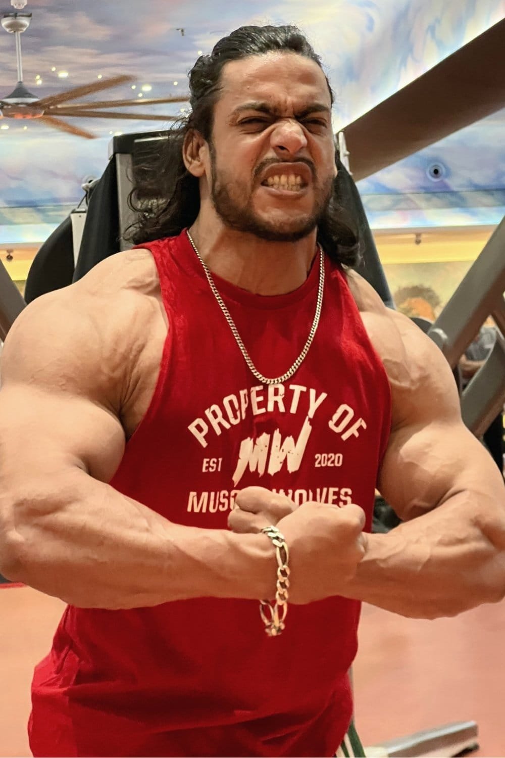 Alternative view of Property Of Muscle Wolves "Hulk Cut" Tee