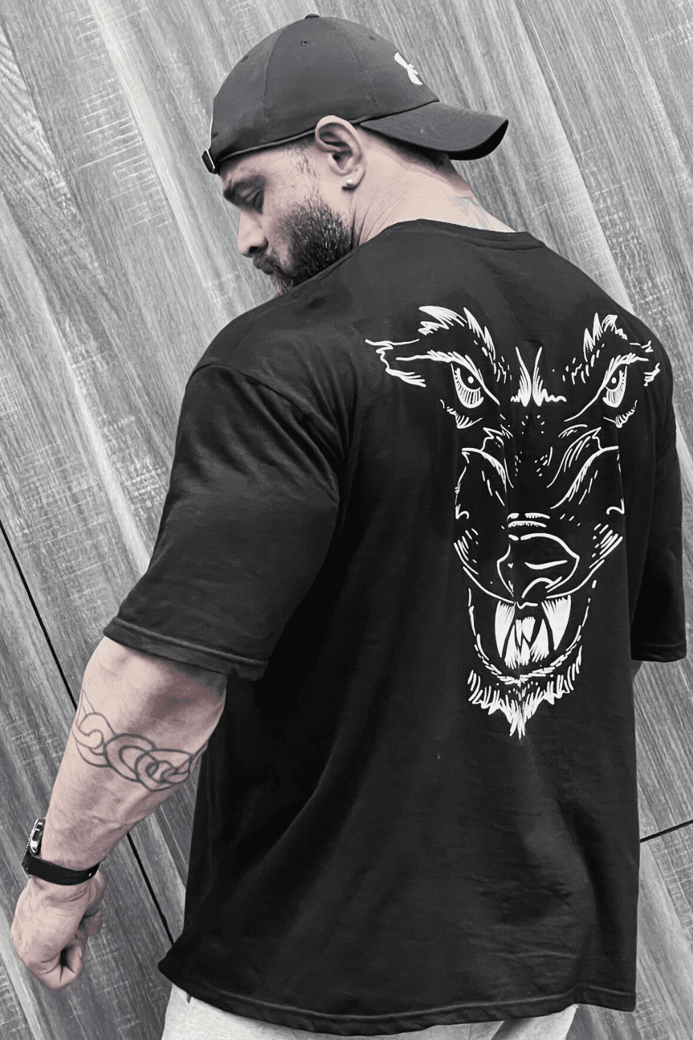 Alternative view of Wild Wolf Oversized Tee